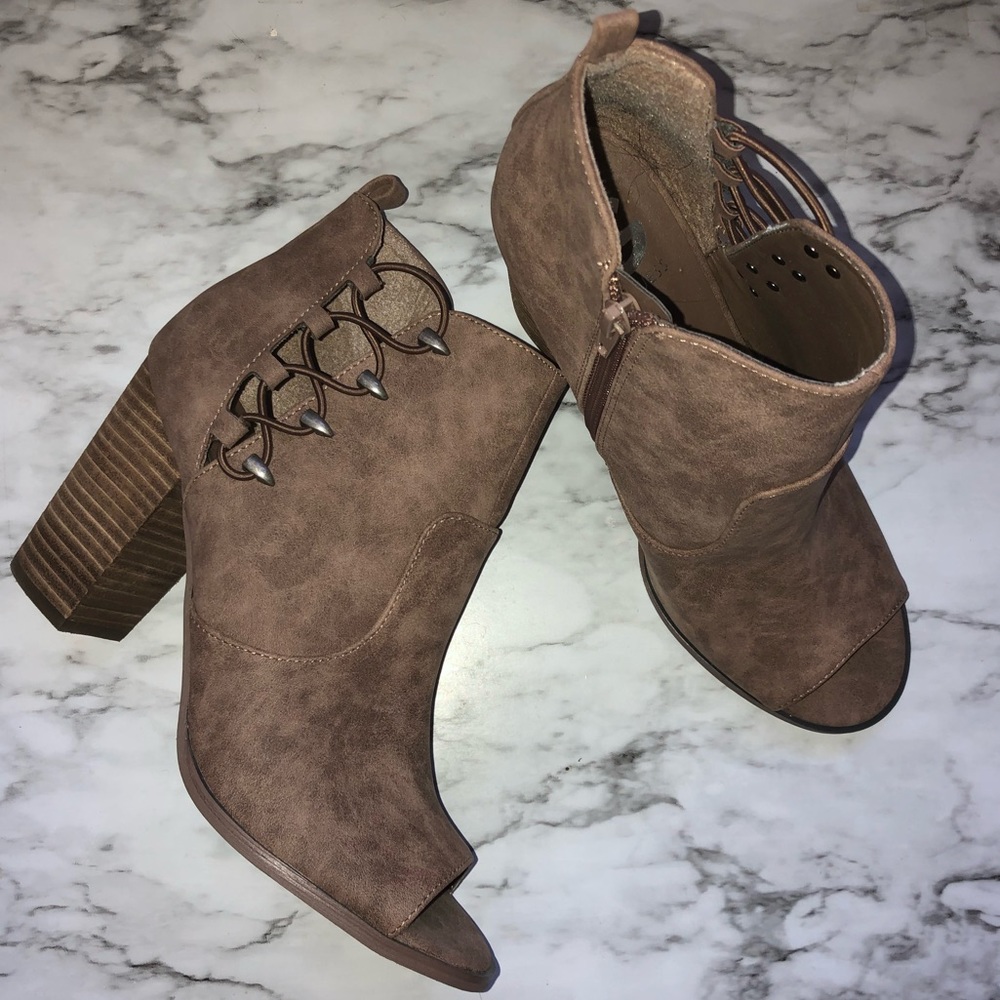 Guess Heeled Booties